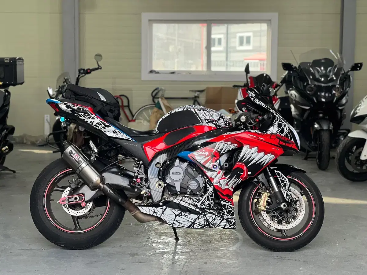 GSX-R1000r | 브랜드 중고거래 플랫폼, 번개장터 GSX-R1000r | 브랜드 중고거래 플랫폼, 번개장터